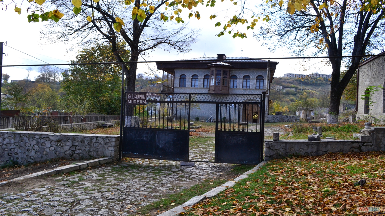 Mehmandarovların evi